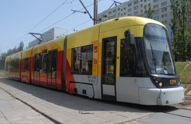 Od czwartku częściej będzie kursować 17 tramwajów i 23 autobusy