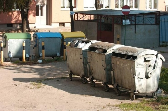 Taki widok to na na os. Śmiałego przeszłość. Teraz śmietniki będą zamykane.