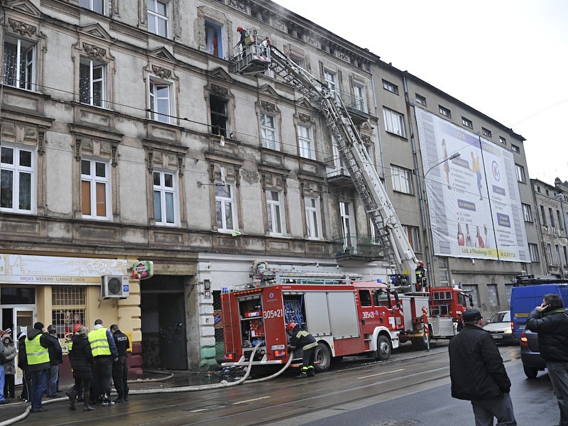 Pożar kamienicy przy ul. Przybyszewskiego 45