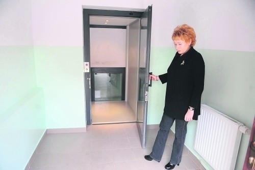 Tylko z kluczem można obsługiwać windę &#8211; mówi Maria Marcinkowska, szefowa Edictum