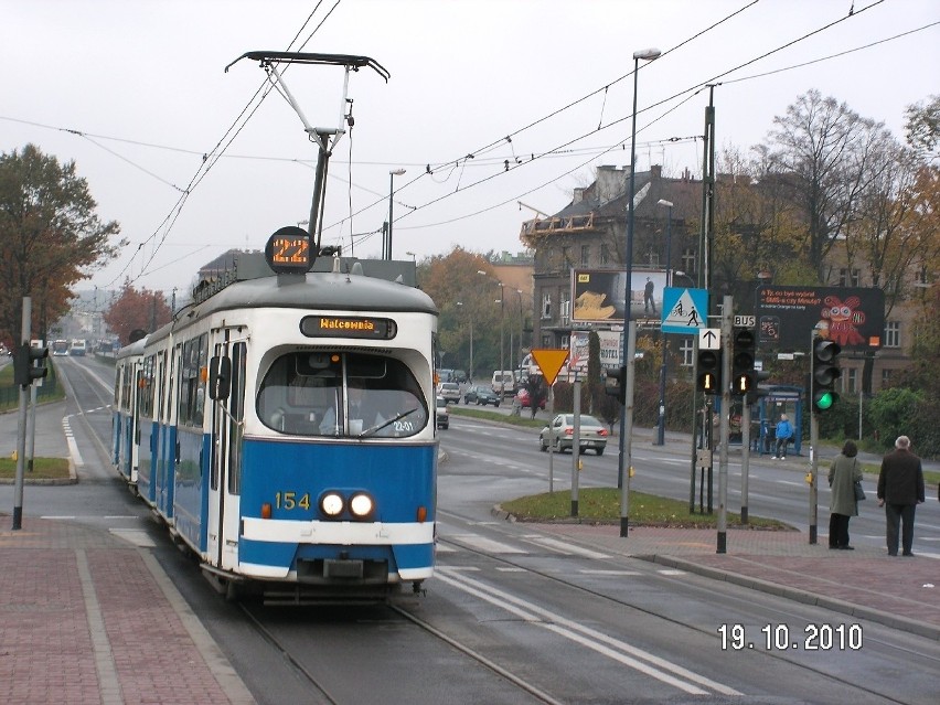 Nowe stare tramwaje na śląskich torach. Tym razem z Wiednia [FILM, ZDJĘCIA]