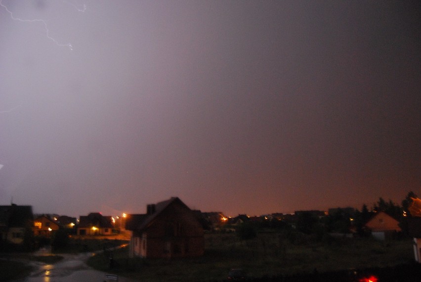 Burza w nocy nad Rumią, okolice ul. Gdyńskiej