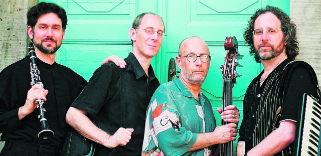 Zespół Brave Old World to legendarni pionierzy muzyki klezmerskiej. Po latach powracają na krakowski festiwal
