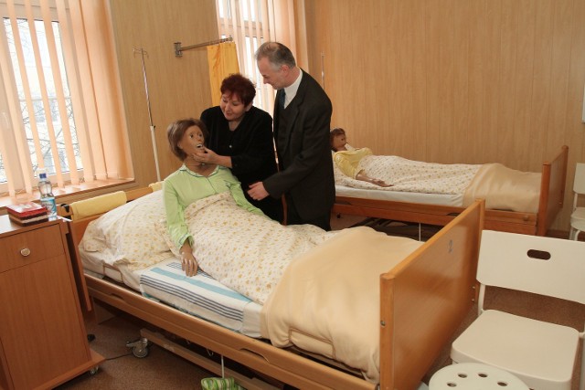 W szkole przy ul. Próchnika  kształcą się opiekunowie osób starszych i masażyści.