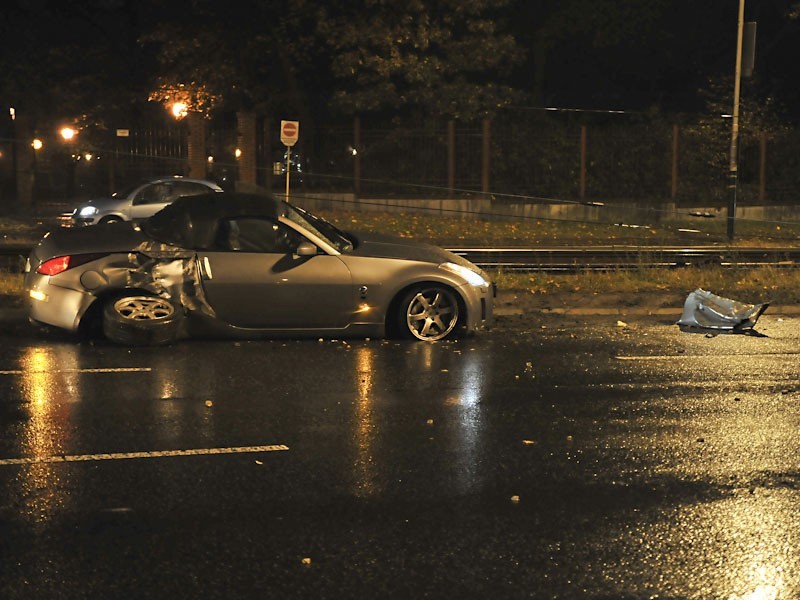 Wypadek na al. Piłsudskiego, ruch tramwajowy wstrzymany do rana [ ZDJĘCIA ]