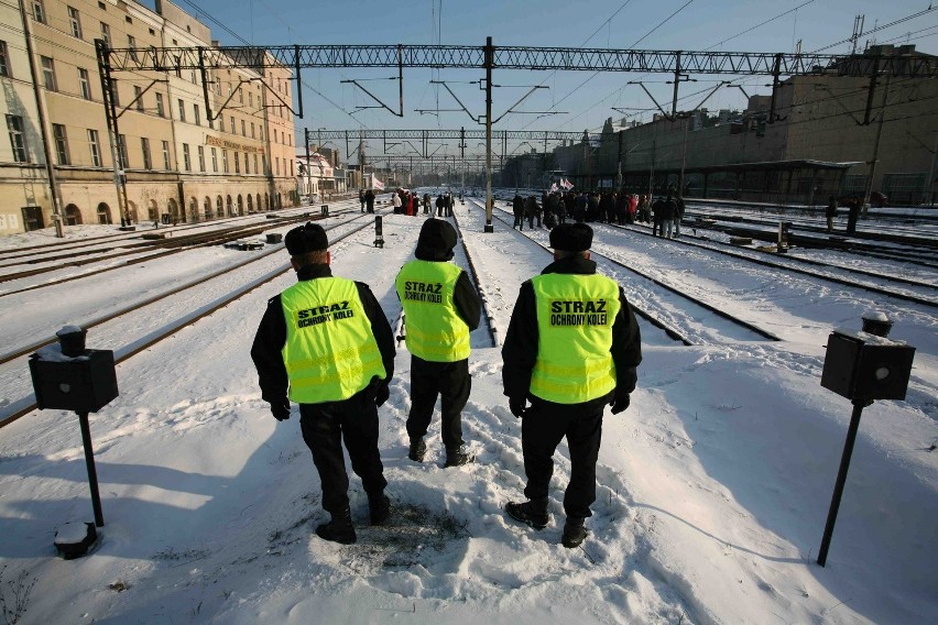 ZDJĘCIA z blokady torów w Katowicach