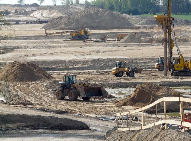 Tylko część polskich firm wróciło na plac budowy autostrady