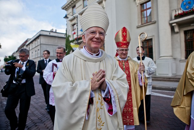 Abp Marek Jędraszewski kieruje archidiecezją łódzką od września. Teraz chciałby, żeby w każdej parafii działał zespół Caritas.