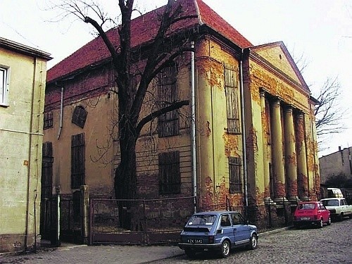 Gmina żydowska chciała sprzedać synagogę, ale na jej zakup nie było chętnych