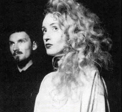 Dead Can Dance: Brendan Perry i Lisa Gerrard w różnych...