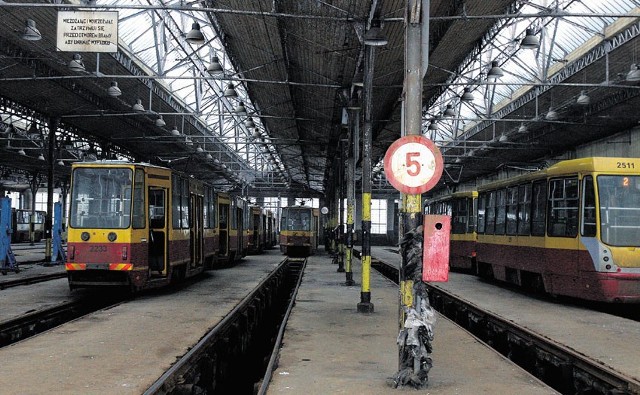 Los dawnej zajezdni tramwajowej przy Dąbrowskiego wzbudza ogromne emocje.