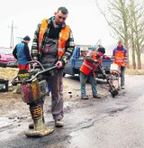 Pow. bytowski: Nie będzie remontu dwóch ważnych dróg