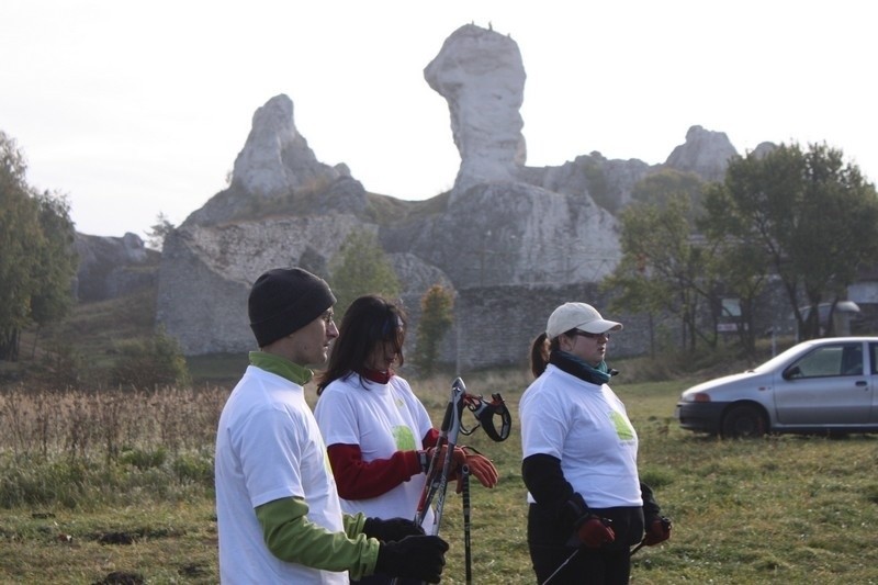 Ogrodzieniec: Maraton nordic walking na Jurze [ZDJĘCIA]