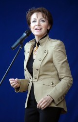 Irena Jarocka śpiewała o poznańskim neonie