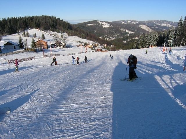 Sezon narciarski w Beskidach właśnie ruszył! [ZOBACZ, GDZIE JEŹDZIĆ]