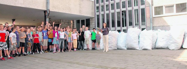 Uczniowie z Puław zebrali w ubiegłym roku 272 779 plastikowych butelek