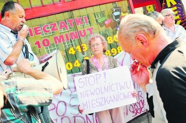 Członkowie lokatorskiego forum protestowali na ulicy