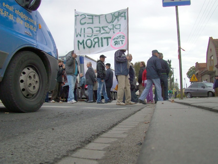 Mieszkańcy wsi Spytkowice i Kossowa zablokowali ruch na...
