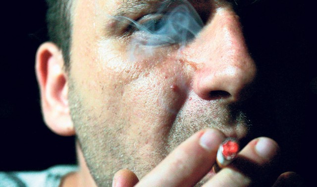 Co trzeci mieszkaniec Gdańska tkwi w szponach papierosowego nałogu