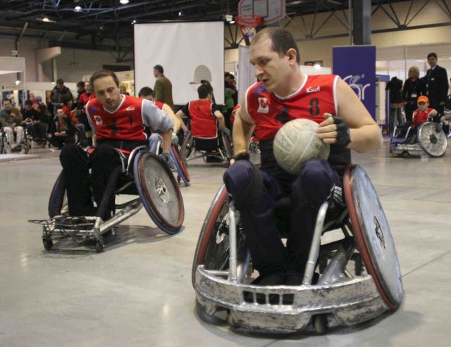 Podczas targów pokazano m.in. sportowe wózki inwalidzkie