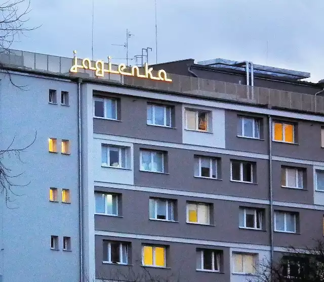 Na akademikach Zbyszko i Jagienka w Poznaniu rozbłysły neony