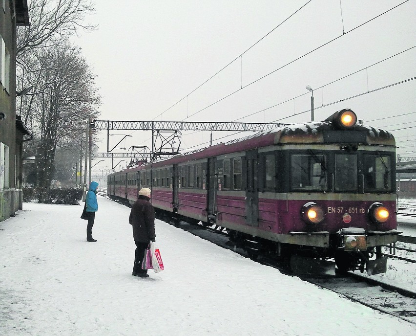 Zamiast szynobusu podjechał stary, dobrze nam znany skład....