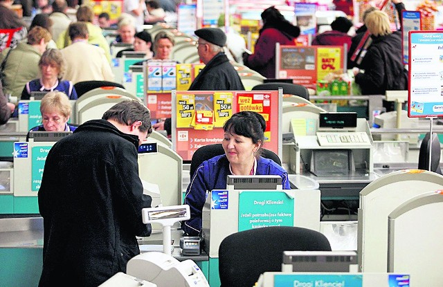 W czwartek trzeba się przygotować na kolejki w marketach