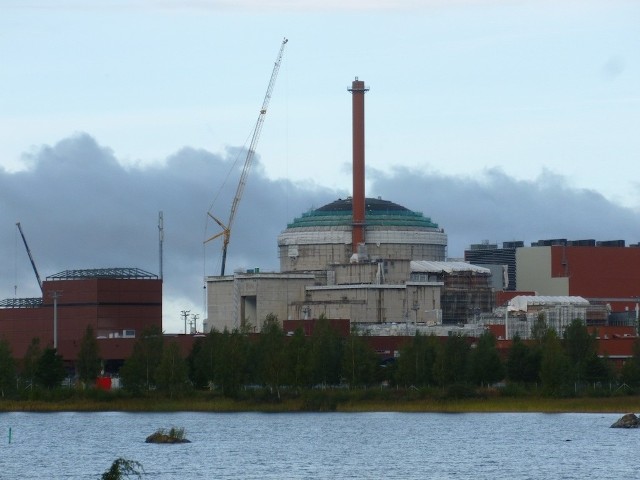 Budowa elektrowni jądrowej w Olkiluoto w Finlandii. Tu pracują polscy specjaliści.