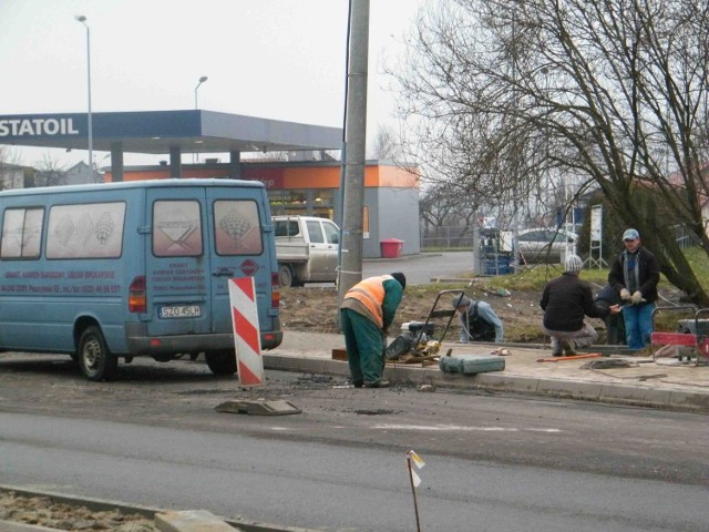 W poniedziałek będziemy mogli jeździć na rondzie od stacji paliw