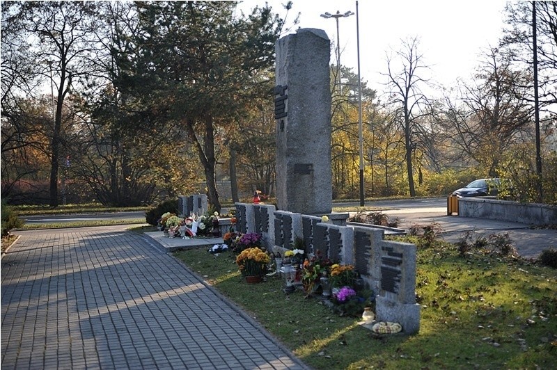Pomnik Katyński przy ul. Łąkowej