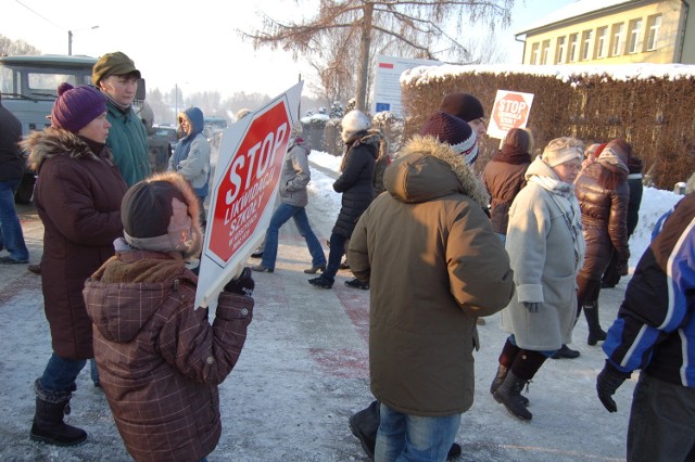 Blokada w obronie szkoły w Koszycach Małych