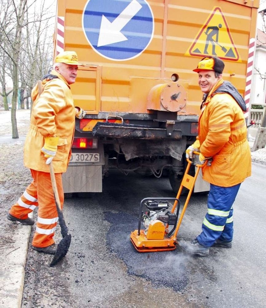 We wtorek dziury łatano między innymi na alei Wielkopolskiej