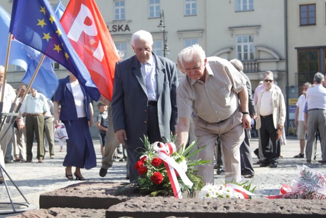 Obchody Święta Pracy na pl. Litewskim