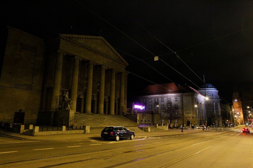 O godz. 20.30 zgasły światła w budynkach w Poznaniu