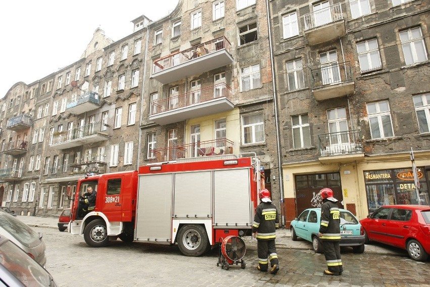 Wrocław: Pożar na Ołbinie. Jedna osoba zginęła (ZDJĘCIA)