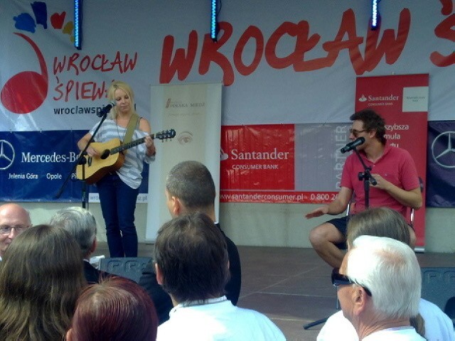 Wrocławianie śpiewali w Rynku (ZDJĘCIA, FILM)