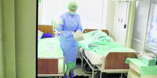 Chorzy zarażeni wirusem grypy A/H1N1 trafili do Szpitala Zakaźnego w Gdańsku.