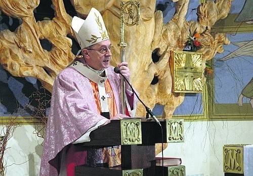O tym, że w Rzymie biskupi rozmawiają o długości i jakości kazań, napisał na blogu arcybiskup Stanisław Gądecki