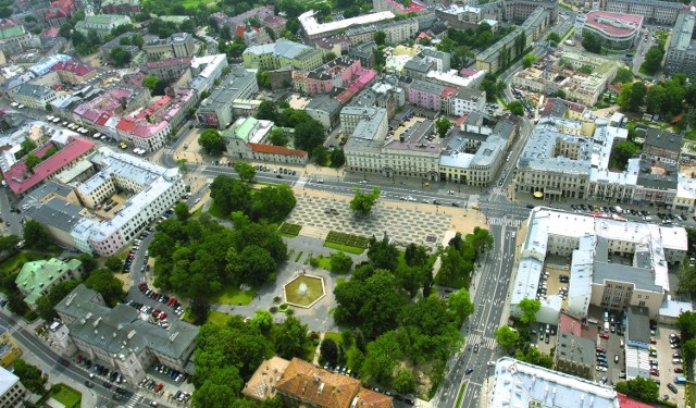 Zmiany na placu Litewskim nie będą rewolucyjne. Deptak ma być przedłużony do ul. 3 Maja, na placu ma zostać fontanna. Ograniczony ma być ruch na uliczce przebiegającej wzdłuż budynków dydaktycznych UMCS.