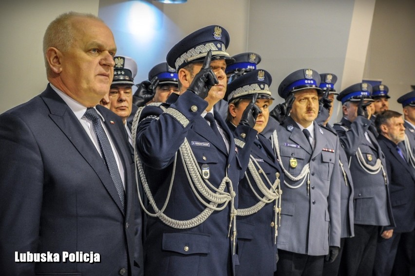 Od 17 grudnia Komenda Powiatowa Policji w Sulęcinie ma swój sztandar