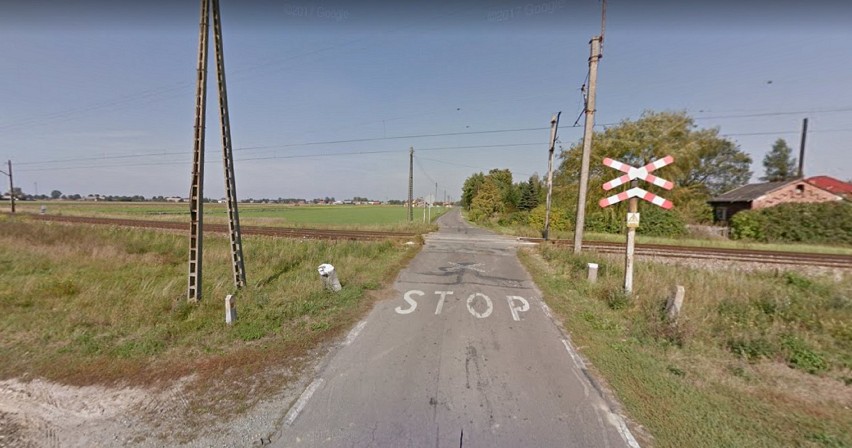 Remont przejazdu kolejowego w Szulcu w gminie Opatówek. Potrwa trzy tygodnie. Utrudnienia dla kierowców 