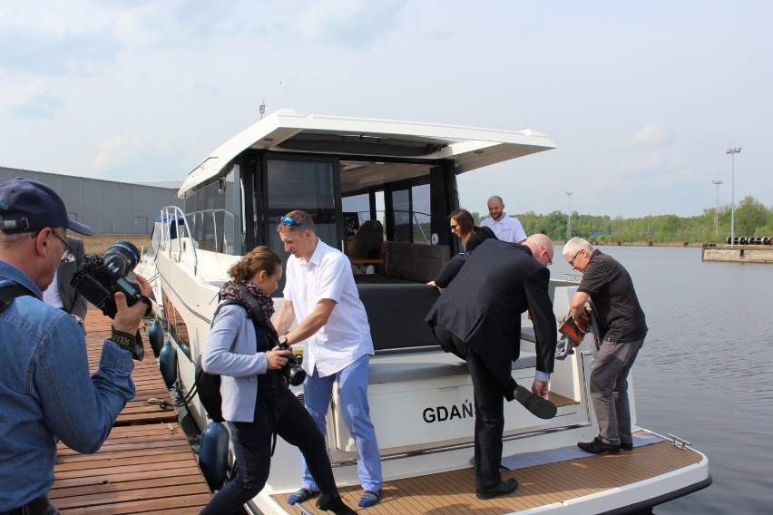 Marina Gliwice oficjalnie otworzyła sezon turystyczny. Jacht za milion wypłynął w rejs [ZDJĘCIA]