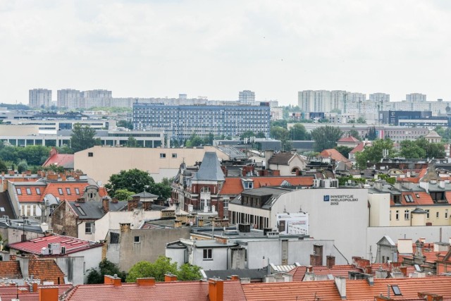 Ogólna liczba mieszkańców miasta może wynosić ponad 600 tys. osób. Jak się żyje w Poznaniu? Czym się poruszamy, czy jest bezpiecznie, jakie jest bezrobocie? Sprawdź!

Czytaj dalej --->