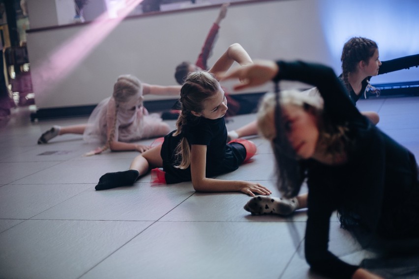 Widowiskowa premiera teatru tańca w Stacji Kultura ZDJĘCIA