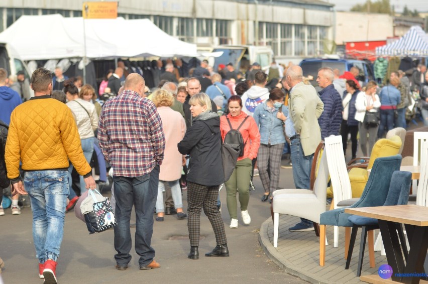 Tłumy na Pchlim Targu - 3 października 2021