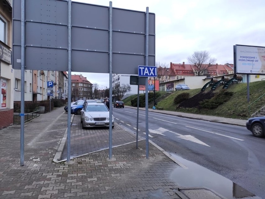 Nowy postój taksówek w centrum Zgorzelca, czyli mniej miejsc parkingowych przy ul. Okrzei