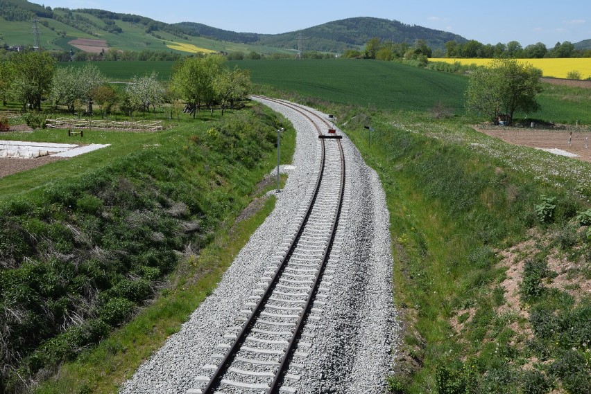 Przebudowa dworca w Ścinawce Średniej. Nowe peron i windy...