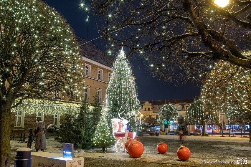 Pleszew nie rozbłyśnie tysiącem lampek na święta! Tegoroczne Boże Narodzenie będzie ponure? Nie do końca. Wiemy, co przygotował ratusz