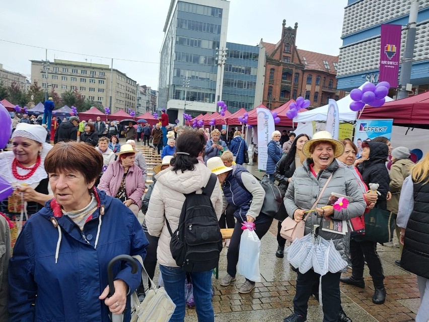 Kapryśna pogoda nie przeszkodziła uczestnikom we wspólnej...