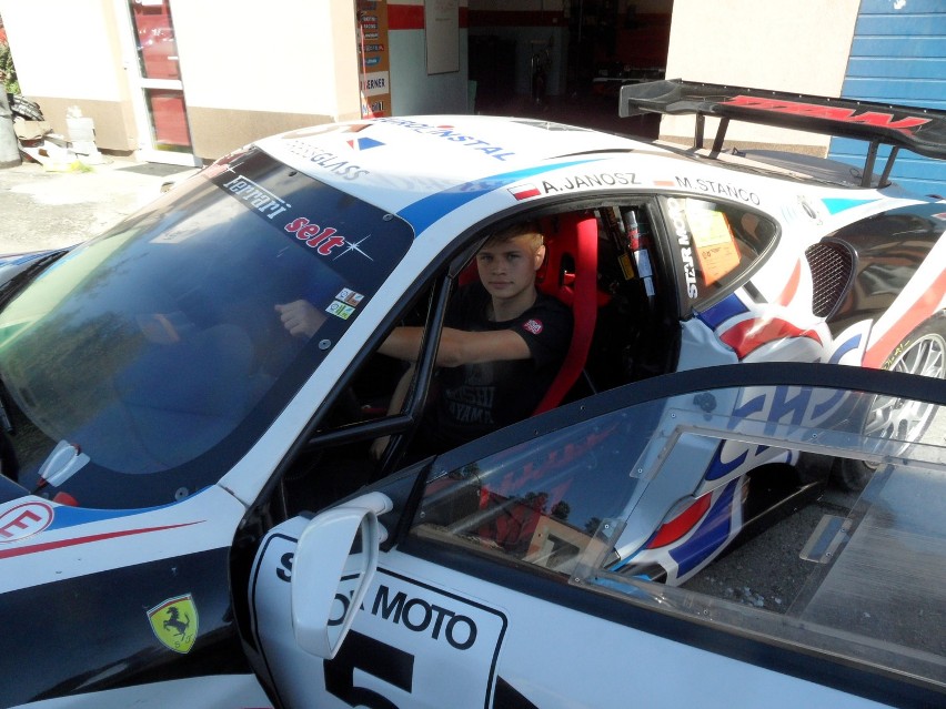 Artur Janosz z Pszczyny dopiero pierwszy sezon startuje w wyścigach GT3, już jest drugim kierowcą